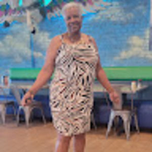 Meet your Posher, Mamie